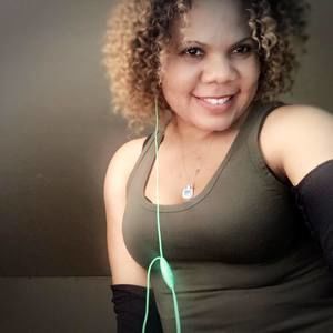 Meet your Posher, Tavie